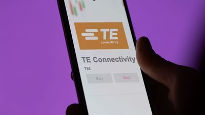 Is TE Connectivity Stock Underperforming the Dow?